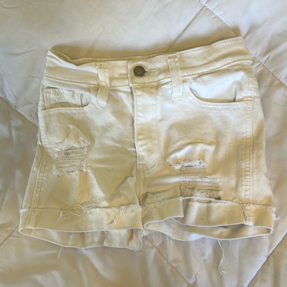 Hollister High-Rise SHORT 3” White Denim Shorts